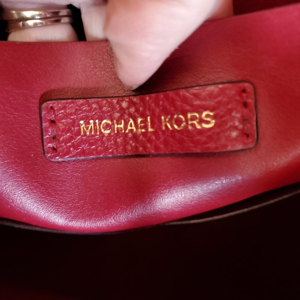 Euc Michael Kors Junie Crimson Leather Shoulder Bag c - Picture 12 of 13